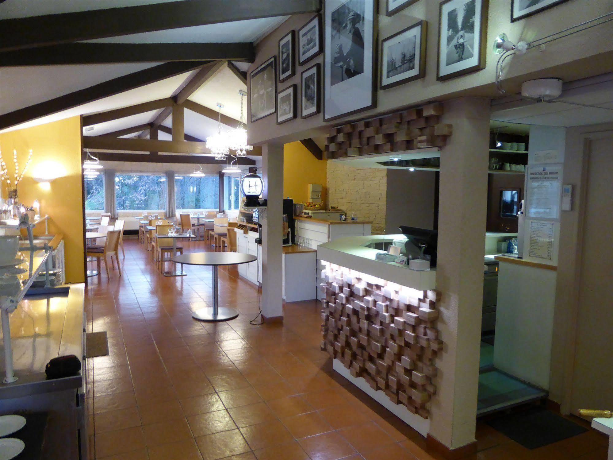 Hotel & Restaurant Heliotel Montferrier-sur-Lez Εξωτερικό φωτογραφία