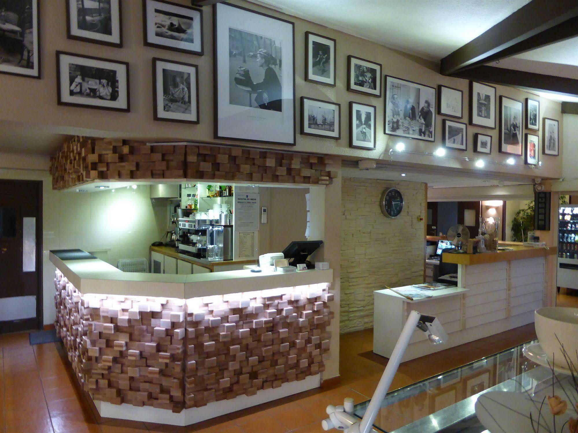 Hotel & Restaurant Heliotel Montferrier-sur-Lez Εξωτερικό φωτογραφία