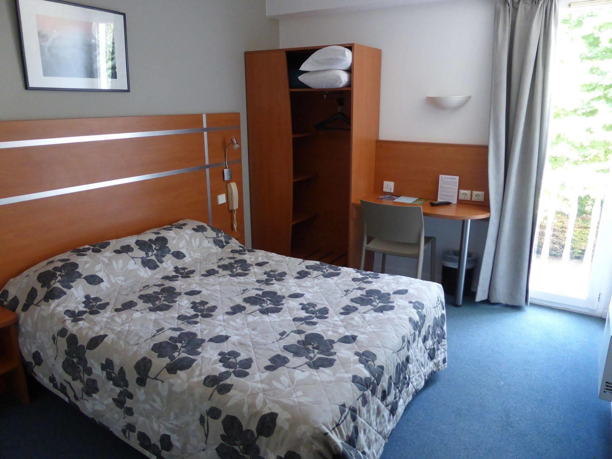 Hotel & Restaurant Heliotel Montferrier-sur-Lez Εξωτερικό φωτογραφία