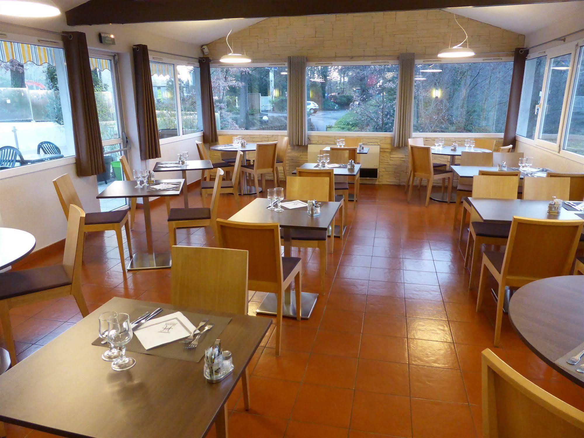Hotel & Restaurant Heliotel Montferrier-sur-Lez Εξωτερικό φωτογραφία